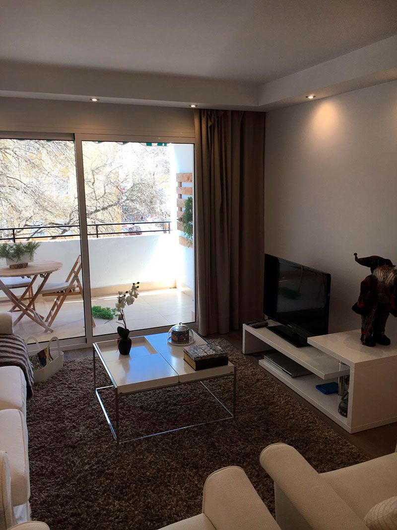 salon con terraza de diseno contemporaneo y vistas